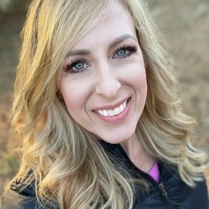 Meet your Posher, Noelle